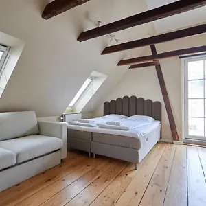 Perfect Stylish - Heart Of Copenhagen