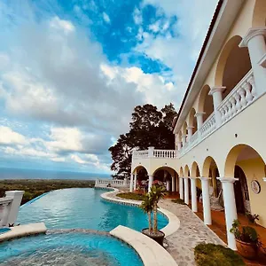 https://el-castillo-tropical-cabrera.comcaribbean.com
